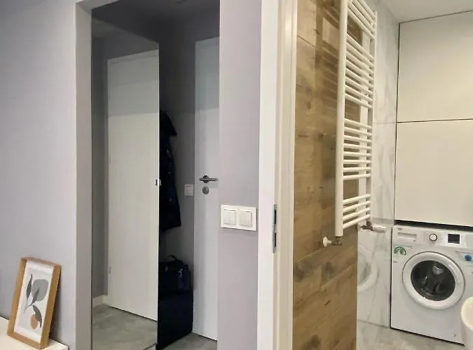 Enes Legnicka Street A Apartment *